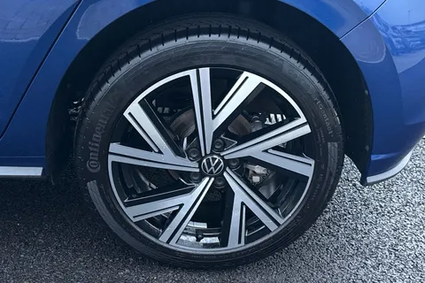 MJ25LVB Volkswagen Polo 1.0 TSI 115 Black Edition 5dr DSG **REAR VIEW CAMERA** Thumbnail #9