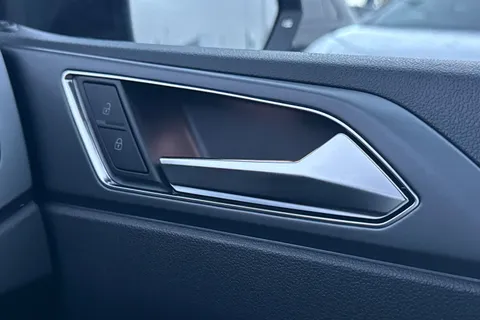 MJ25LVB Volkswagen Polo 1.0 TSI 115 Black Edition 5dr DSG **REAR VIEW CAMERA** Thumbnail #20