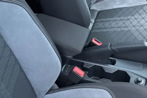 MJ25LVB Volkswagen Polo 1.0 TSI 115 Black Edition 5dr DSG **REAR VIEW CAMERA** Thumbnail #32