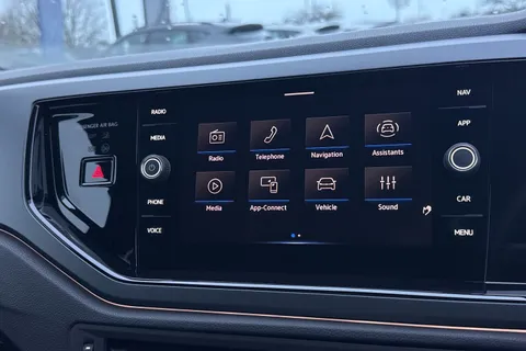 MJ25LVB Volkswagen Polo 1.0 TSI 115 Black Edition 5dr DSG **REAR VIEW CAMERA** Thumbnail #36