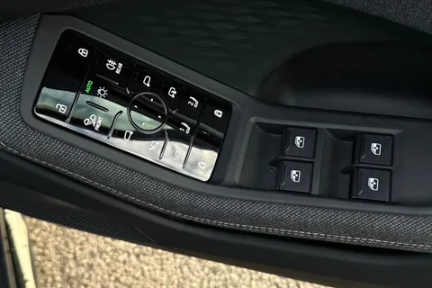 KS25PCY Audi A6 Avant Avant Launch Edition Plus TDI quattro 204 PS S tronic Thumbnail #20