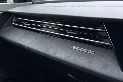 48 of 66 for Audi S3 2.0 TFSI Black Edition Sportback S Tronic quattro Euro 6 (s/s) 5dr