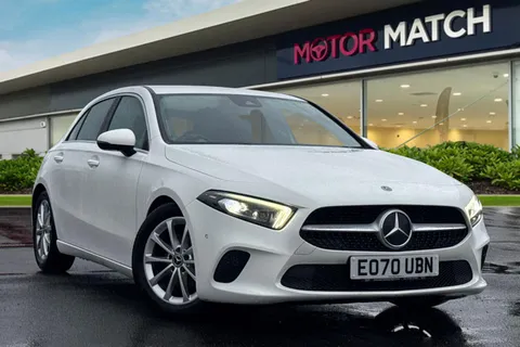 EO70UBN Mercedes-Benz A Class 1.3 A200 Sport (Executive) Euro 6 (s/s) 5dr Thumbnail #1