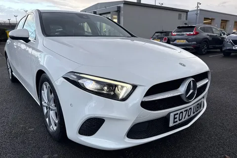 EO70UBN Mercedes-Benz A Class 1.3 A200 Sport (Executive) Euro 6 (s/s) 5dr Thumbnail #8