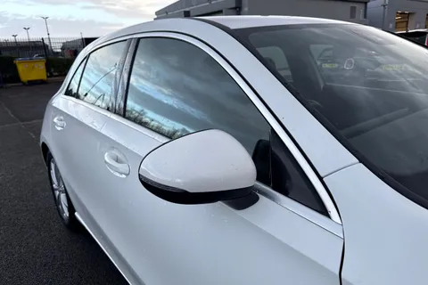 EO70UBN Mercedes-Benz A Class 1.3 A200 Sport (Executive) Euro 6 (s/s) 5dr Thumbnail #27