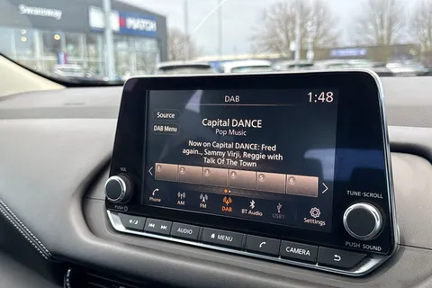 DN22EVM Nissan Qashqai 1.3 DIG-T MHEV Acenta Premium Euro 6 (s/s) 5dr Thumbnail #41