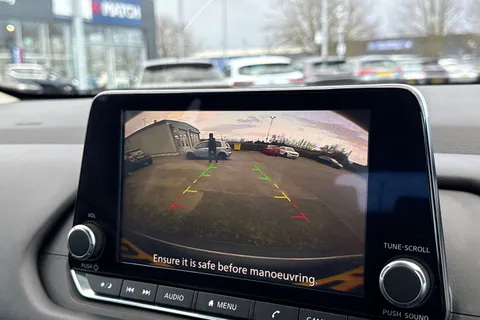 DN22EVM Nissan Qashqai 1.3 DIG-T MHEV Acenta Premium Euro 6 (s/s) 5dr Thumbnail #47