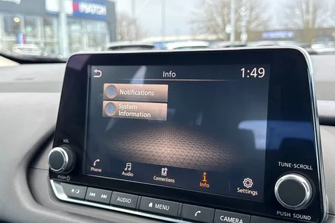 DN22EVM Nissan Qashqai 1.3 DIG-T MHEV Acenta Premium Euro 6 (s/s) 5dr Thumbnail #48