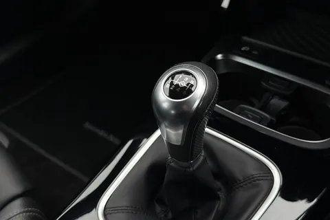 EO70UBN Mercedes-Benz A Class 1.3 A200 Sport (Executive) Euro 6 (s/s) 5dr Thumbnail #51