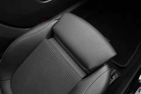 EO70UBN Mercedes-Benz A Class 1.3 A200 Sport (Executive) Euro 6 (s/s) 5dr Thumbnail #57