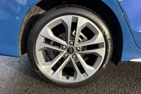 10 of 65 for Audi A3 1.5 TFSI S line Euro 6 (s/s) 4dr