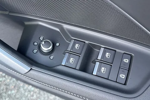 20 of 65 for Audi A3 1.5 TFSI S line Euro 6 (s/s) 4dr