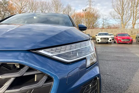 24 of 65 for Audi A3 1.5 TFSI S line Euro 6 (s/s) 4dr