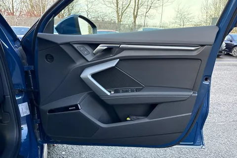 42 of 65 for Audi A3 1.5 TFSI S line Euro 6 (s/s) 4dr