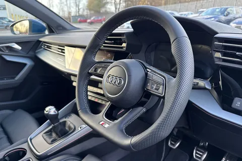 44 of 65 for Audi A3 1.5 TFSI S line Euro 6 (s/s) 4dr