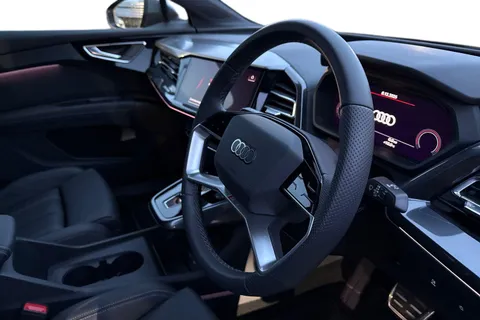 KN25OCX Audi Q4 e-tron Q4 Sportback S line 45 e-tron 210,00 kW Thumbnail #14