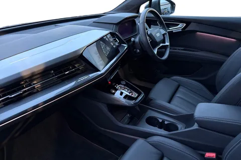 KN25OCX Audi Q4 e-tron Q4 Sportback S line 45 e-tron 210,00 kW Thumbnail #15