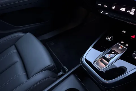 KN25OCX Audi Q4 e-tron Q4 Sportback S line 45 e-tron 210,00 kW Thumbnail #20