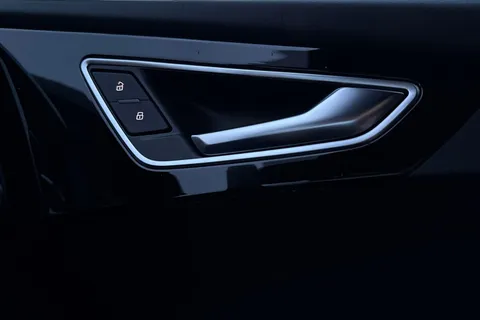 KN25OCX Audi Q4 e-tron Q4 Sportback S line 45 e-tron 210,00 kW Thumbnail #21