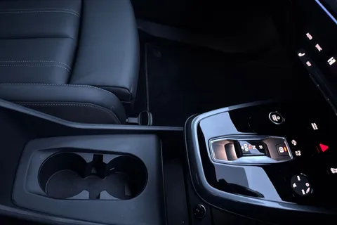 KN25OCX Audi Q4 e-tron Q4 Sportback S line 45 e-tron 210,00 kW Thumbnail #23