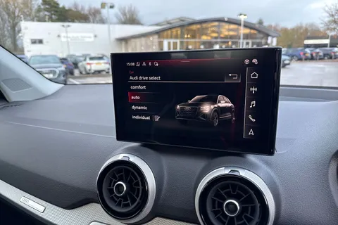 40 of 53 for Audi Q2 1.0 TFSI 30 Sport Euro 6 (s/s) 5dr