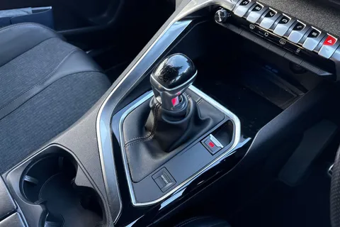 55 of 64 for PEUGEOT 3008 1.2 PureTech GT Line Euro 6 (s/s) 5dr