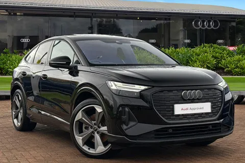 BG24THX Audi Q4 e-tron Q4 Sportback Black Edition 45 e-tron quattro 210,00 kW Thumbnail #1