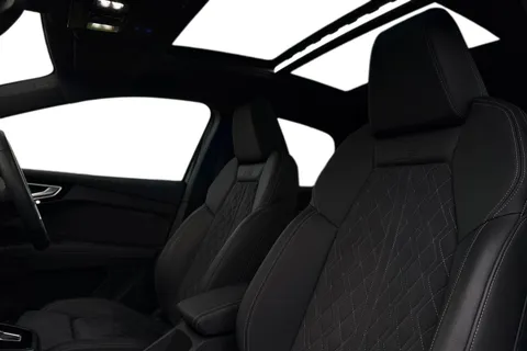 BG24THX Audi Q4 e-tron Q4 Sportback Black Edition 45 e-tron quattro 210,00 kW Thumbnail #15