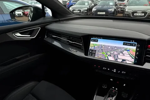 BG24THX Audi Q4 e-tron Q4 Sportback Black Edition 45 e-tron quattro 210,00 kW Thumbnail #19