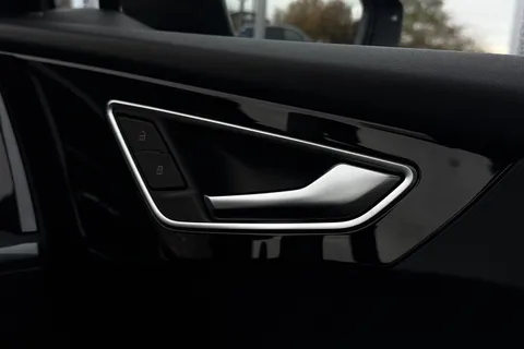 BG24THX Audi Q4 e-tron Q4 Sportback Black Edition 45 e-tron quattro 210,00 kW Thumbnail #20
