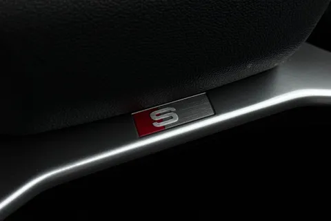 BG24THX Audi Q4 e-tron Q4 Sportback Black Edition 45 e-tron quattro 210,00 kW Thumbnail #46