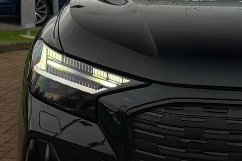 BG24THX Audi Q4 e-tron Q4 Sportback Black Edition 45 e-tron quattro 210,00 kW Thumbnail #56