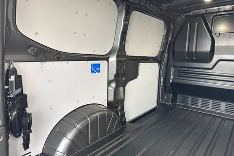 MF74WWL Ford Transit Custom 2.0 EcoBlue 170ps H1 Van Limited Auto-Tailgate-NAV Thumbnail #32