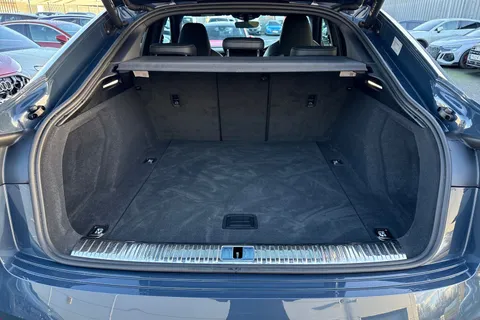 7 of 66 for Audi e-tron Sportback Vorsprung 55 quattro 300,00 kW