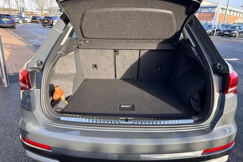 6 of 65 for AUDI Q3 35 TFSI Sport 5dr S Tronic