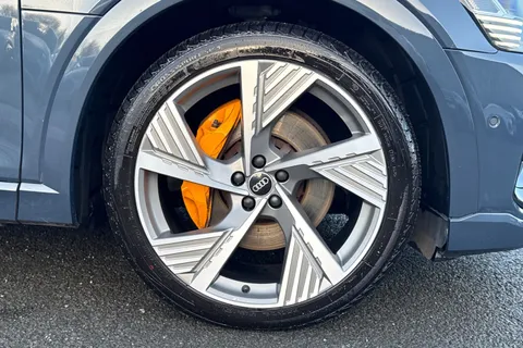 11 of 66 for Audi e-tron Sportback Vorsprung 55 quattro 300,00 kW