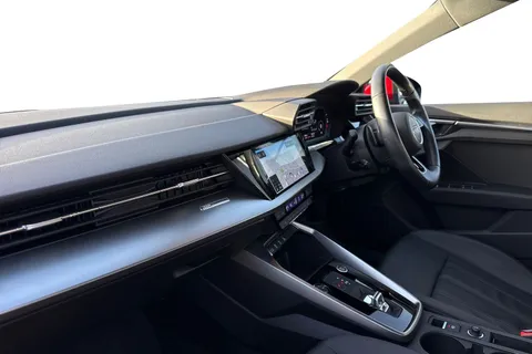 14 of 65 for Audi A3 Sport 30 TDI 116 PS S tronic