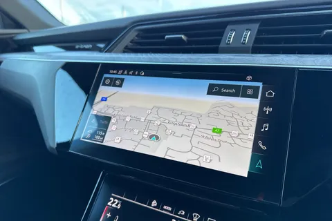 17 of 66 for Audi e-tron Sportback Vorsprung 55 quattro 300,00 kW