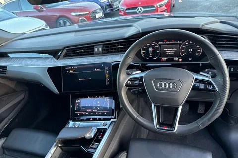18 of 66 for Audi e-tron Sportback Vorsprung 55 quattro 300,00 kW