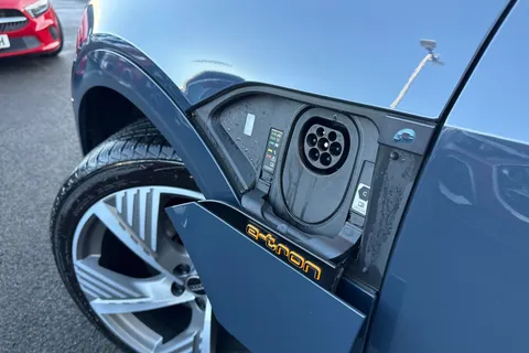 28 of 66 for Audi e-tron Sportback Vorsprung 55 quattro 300,00 kW