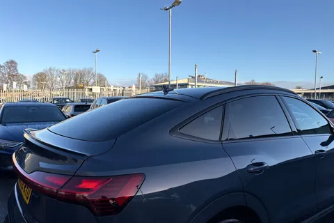 35 of 66 for Audi e-tron Sportback Vorsprung 55 quattro 300,00 kW