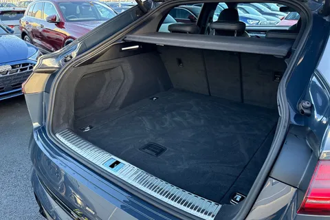 36 of 66 for Audi e-tron Sportback Vorsprung 55 quattro 300,00 kW