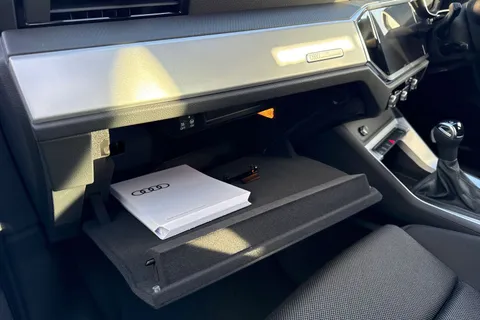 34 of 65 for AUDI Q3 35 TFSI Sport 5dr S Tronic