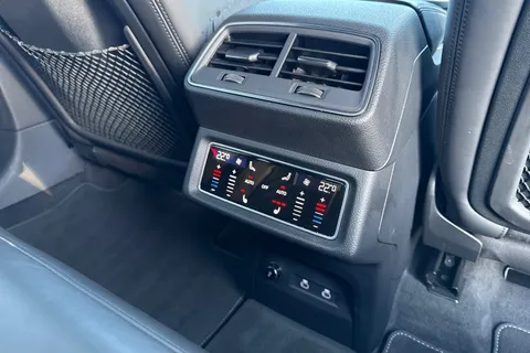 41 of 66 for Audi e-tron Sportback Vorsprung 55 quattro 300,00 kW