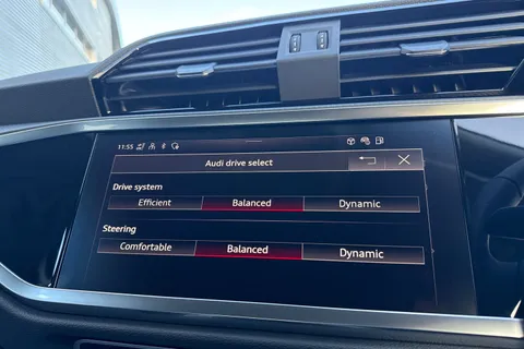 54 of 65 for AUDI Q3 35 TFSI Sport 5dr S Tronic