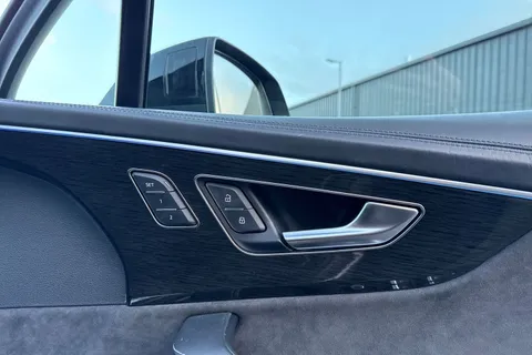 17 of 65 for Audi Q7 Vorsprung 50 TDI quattro 286 PS tiptronic