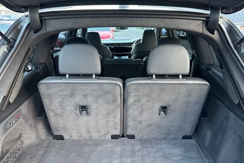 38 of 65 for Audi Q7 Vorsprung 50 TDI quattro 286 PS tiptronic