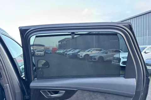 42 of 65 for Audi Q7 Vorsprung 50 TDI quattro 286 PS tiptronic