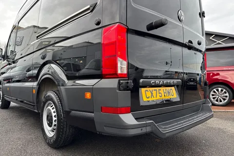 CX75HWO Volkswagen Crafter 2.0 TDI 177PS Commerce Plus High Roof Van Auto Thumbnail #8