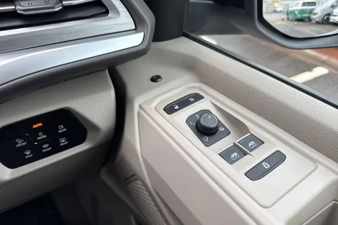 BL25OJV Volkswagen California 2.0 TDI Ocean 5dr DSG-Huge Spec! Thumbnail #20